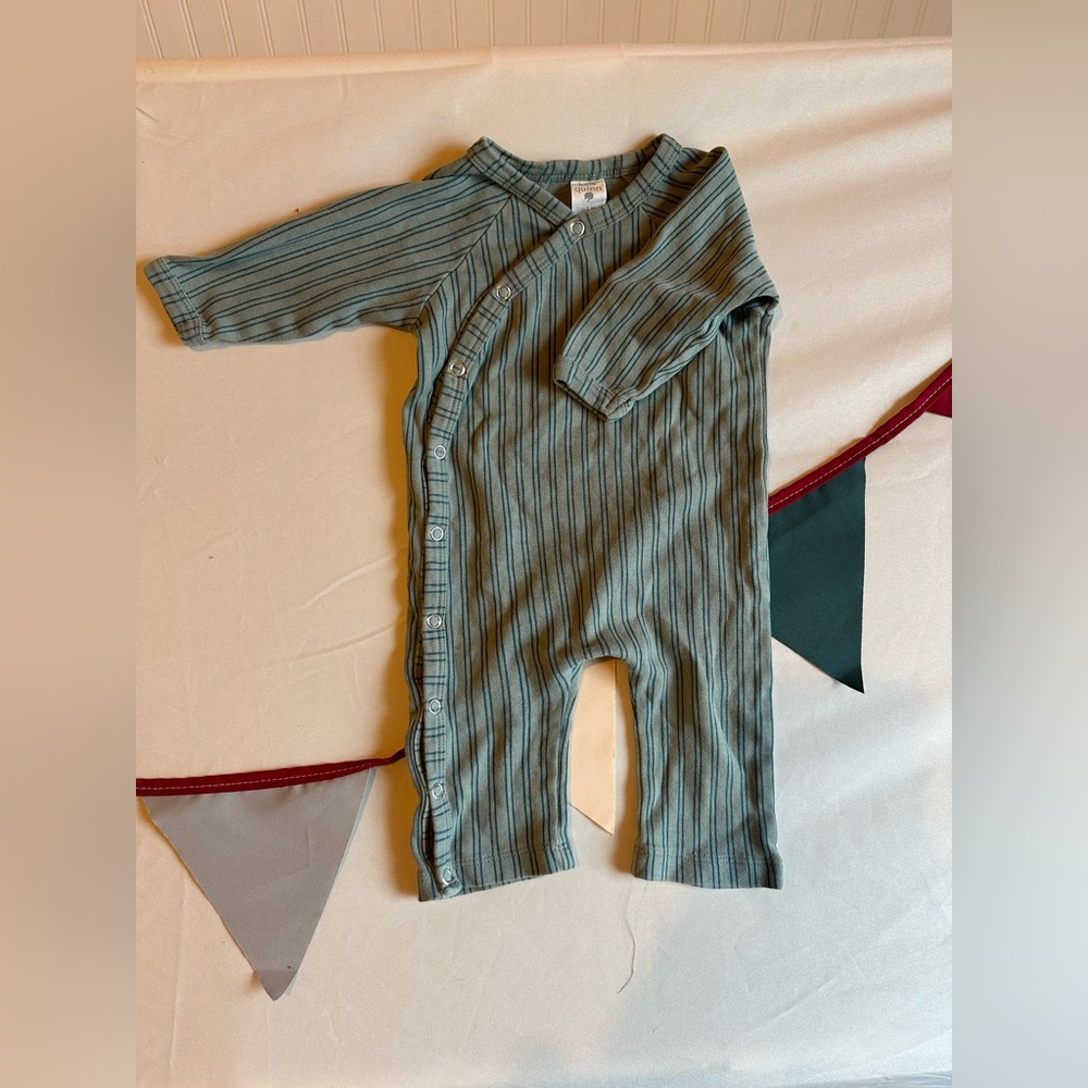 Kate Quinn romper with snaps